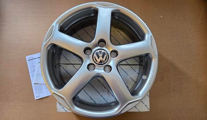 Velg 1x VW Golf 5 6 Plus Jetta 17 inch Karthoum Origineel Ni, Autos : Divers, Accessoires de voiture, Envoi