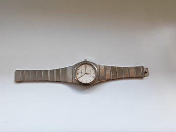 Girard-Perregaux - Laureato Quartz 1st Gen - Les, Nieuw