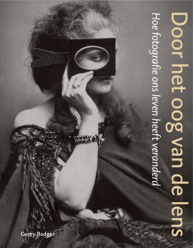 Door het oog van de lens 9789058977434 G. Badger, Boeken, Kunst en Cultuur | Fotografie en Design, Gelezen, Verzenden