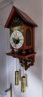 Friese stoelklok - Vintage Hout, Metaal - 1960-1970, Antiek en Kunst, Antiek | Klokken