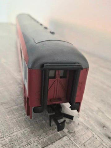 Lima 0 - 6672 - Wagon de passagers pour trains miniatures
