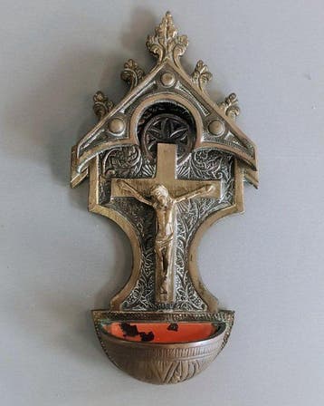 Style antique Bénitier - 1950-1960 - Néo-gothique