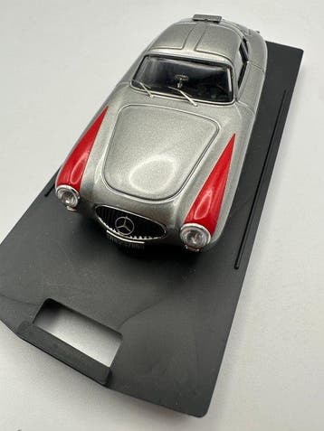 Bang 1:43 - Model sportwagen (2) - Mercedes 300 SL - Spider, Hobby en Vrije tijd, Nieuw