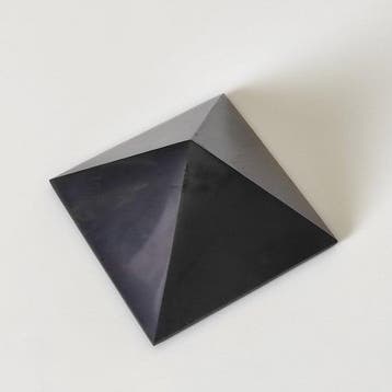 Shungiet Piramide - Hoogte: 8 cm - Breedte: 8 cm- 370 g -, Verzamelen