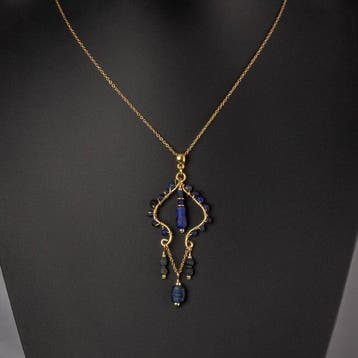 Oud-Romeins Ketting met draadomwikkelde Romeinse blauwe