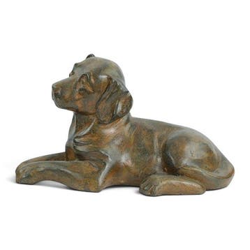 Pierre Chenet (XX-XXI) - sculptuur, Reclining Labrador Dog -, Antiek en Kunst
