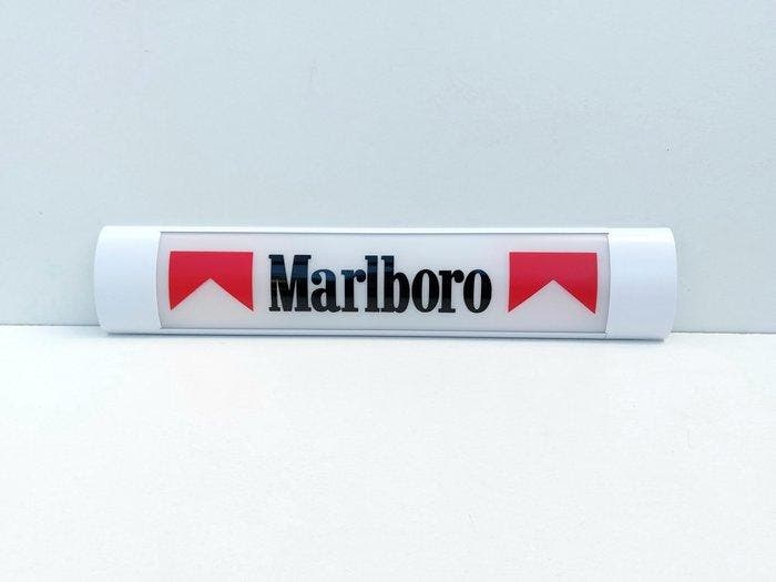 Marlboro - Dimbare lichtreclame bord van Marlboro met het, Antiquités & Art, Antiquités | Assiettes décoratives & Carrelages