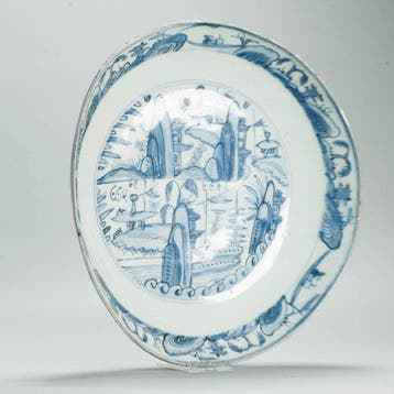 Assiette - Large Antique Chinese Porcelain 16th century