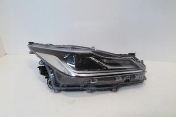 Rechtervoorlamp Full LED Toyota Corolla E21 Sedan 81110-02T5, Verzenden, Gebruikt