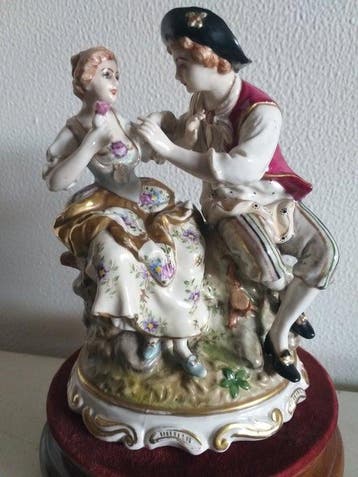 Figuur - Pareja Romántica (2) - Porselein, Hout