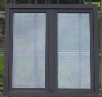 pvc raam , chassis , venster 135 x 135 wit / zwart 9005, Ophalen of Verzenden, Raamkozijn