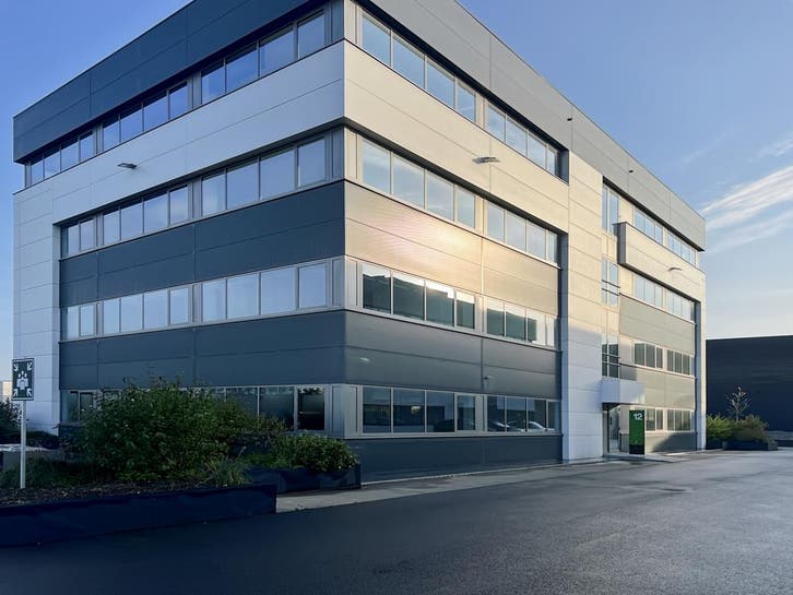 Espace de bureau pour 2 pers. à Louvain-La-Neuve, Axis Parc, Zakelijke goederen, Bedrijfs Onroerend goed