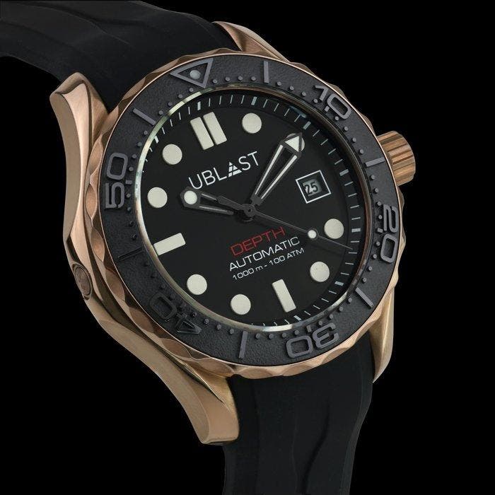 Ublast - Depth - Professional Diver 100 ATM - Helium Valve -, Handtassen en Accessoires, Horloges | Heren