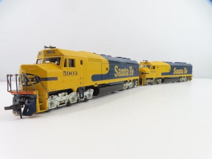Athearn H0 - 3601/3611 - Diesellocomotief (2) - 2x EMD F45, Hobby en Vrije tijd, Modeltreinen | H0