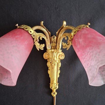 Schneider - Tafellamp - Verguld brons, pate de verre, Antiek en Kunst