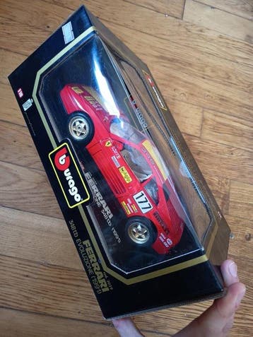 Bburago 1:18 - Modelauto - Ferrari 348tb Evoluzione (1991)