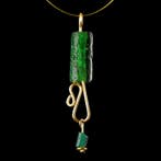 Oud-Romeins Pendant, met Romeinse groene glazen kralen