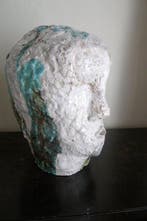Beeld, Twee Keramische koppen - 25 cm - Studio keramiek