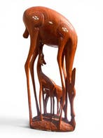 gazelle/doe with two fawns - sculptuur - H60 cm -4,8 kg-