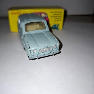 Dinky Toys 1:43 - Voiture miniature - Renault 4L