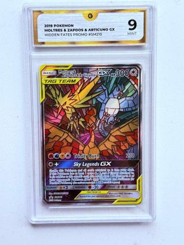 Pokémon - 1 Graded card - Moltres, Zapdos, Articuno SM210