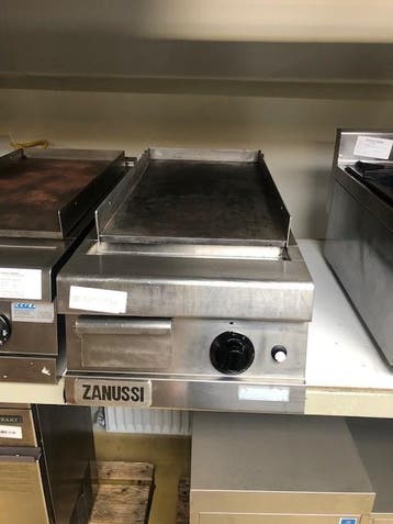 Zanussi Bakplaat 90-lijn op Aardgas (glad), Ophalen of Verzenden, Nieuw in verpakking