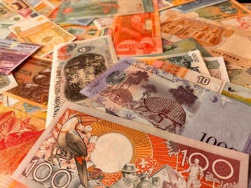 Monde. - 5 x 100 different notes (500x) (Sans prix de