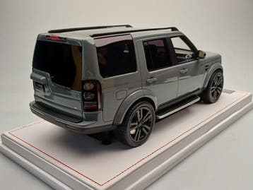 Ivy X-tailor 1:18 - Voiture miniature - Land rover Discovery, Nieuw