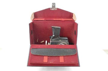 Bolex K2 Cinema Film Camera with case and manual Appareil