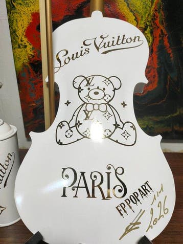 fp pop art - Violon Louis Vuitton et Capsule Ourson Love
