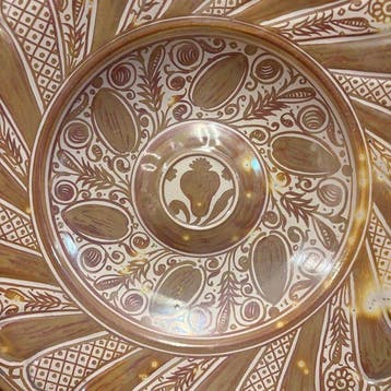 Ulisse Cantagalli - Schotel - Maiolica met gouden lustre in