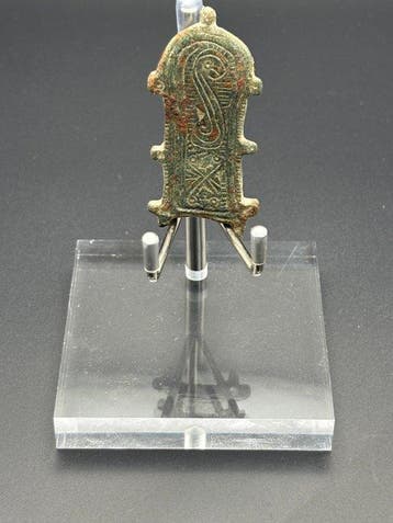 Byzantijns Brons Riemgesp met geometrische inlegdecoratie -