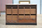 Commode - Chêne et contreplaqué - Armoire/commode, Antiek en Kunst