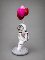 sculptuur, Astronaut met Hartballonnen – Decoratief