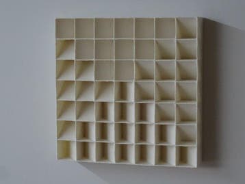 Hans Meeuwsen - Relief, 2026 - 42 wit porseleinen wandrelief