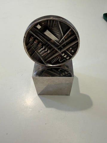 Arnaldo Pomodoro (1926-2025) - Sculpture, Medaglia comune