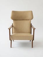 Stoel - Hout, Synthetisch leder - Een vintage fauteuil.