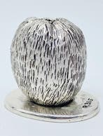 Beeldje - Kiwi - Verzilverd met 925 zilver, Antiek en Kunst, Antiek | Zilver en Goud