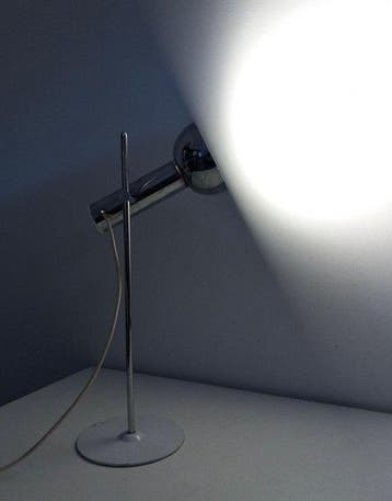 Lampe de table - LÈre spatiale des années 60 - Acier -