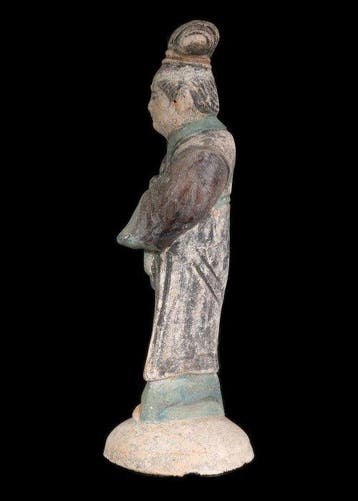 Oud-Chinees Terracotta Beeldje van een vrouwelijke