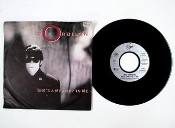 Roy Orbison – She's A Mystery To Me / Crying, Verzenden, Nieuw in verpakking