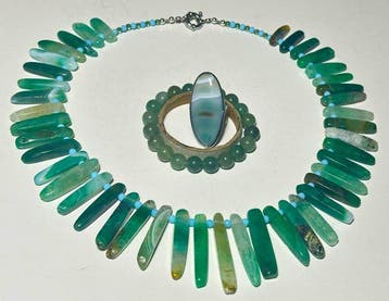 Set natuurlijke Braziliaanse groene agaat /1115 ct / Zeer