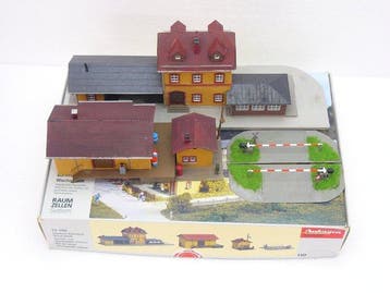 Auhagen H0 - 15 102 - Décor de train miniature (1)