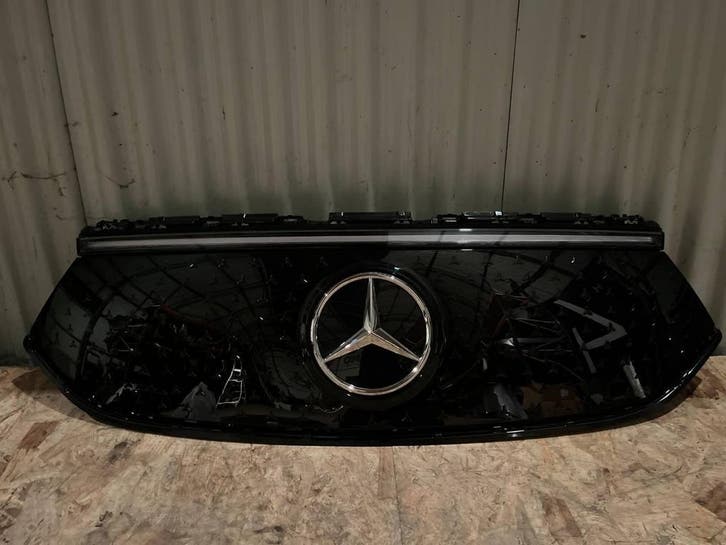 Calandre Mercedes EQA W243 2021 -, Autos : Pièces & Accessoires, Carrosserie & Tôlerie, Mercedes-Benz, Utilisé, Avant, Pare-chocs