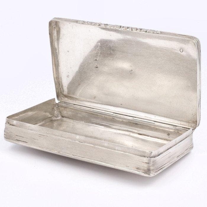 A.G. Kooiman & K.L. Mopman (1850) - Tabaksdoos - .833 zilver, Antiek en Kunst, Antiek | Zilver en Goud