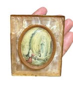 Memento Sacro: Heiligdom van de Lourdesgrot – Mystieke Visie