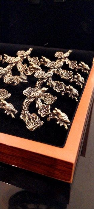 Messensteun (12) - Metaal - Vogels op een tak, Antiquités & Art, Antiquités | Meubles | Tables