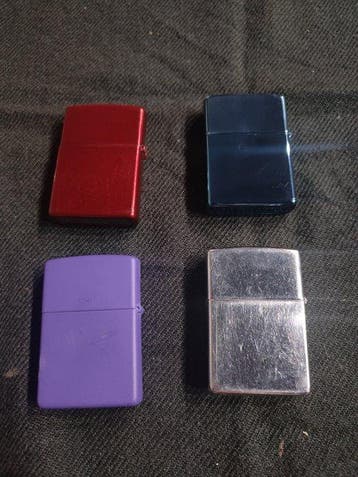 Zippo - Zakaansteker - Emaille, Staal (roestvrij) - (4)