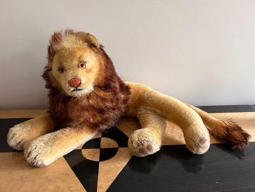 Steiff - Speelgoed XL liggende leeuw ‘Leo’ - 1960-1970 -