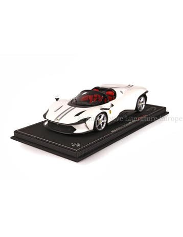 2021 FERRARI DAYTONA SP3 SERIE ICONA BIANCO BBR MODELAUTO, Hobby & Loisirs créatifs
